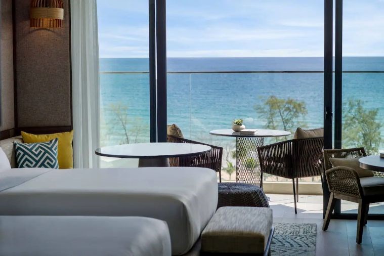 Premium Oceanfront Room